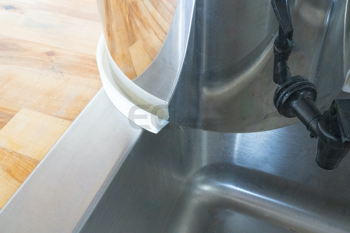 Berkey AntiLeak Base for 3.25 Gallon (White)