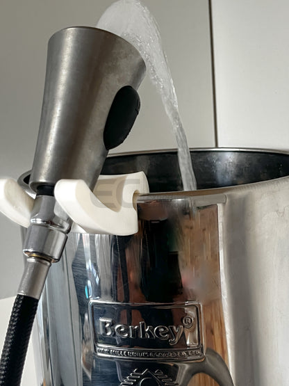 Royal Berkey Facet Spout Holder (Red)
