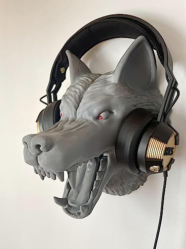 Lone Wolf Wall Companion: 3D Printed Wolf Head Wall Mount with Illuminating Red Eyes